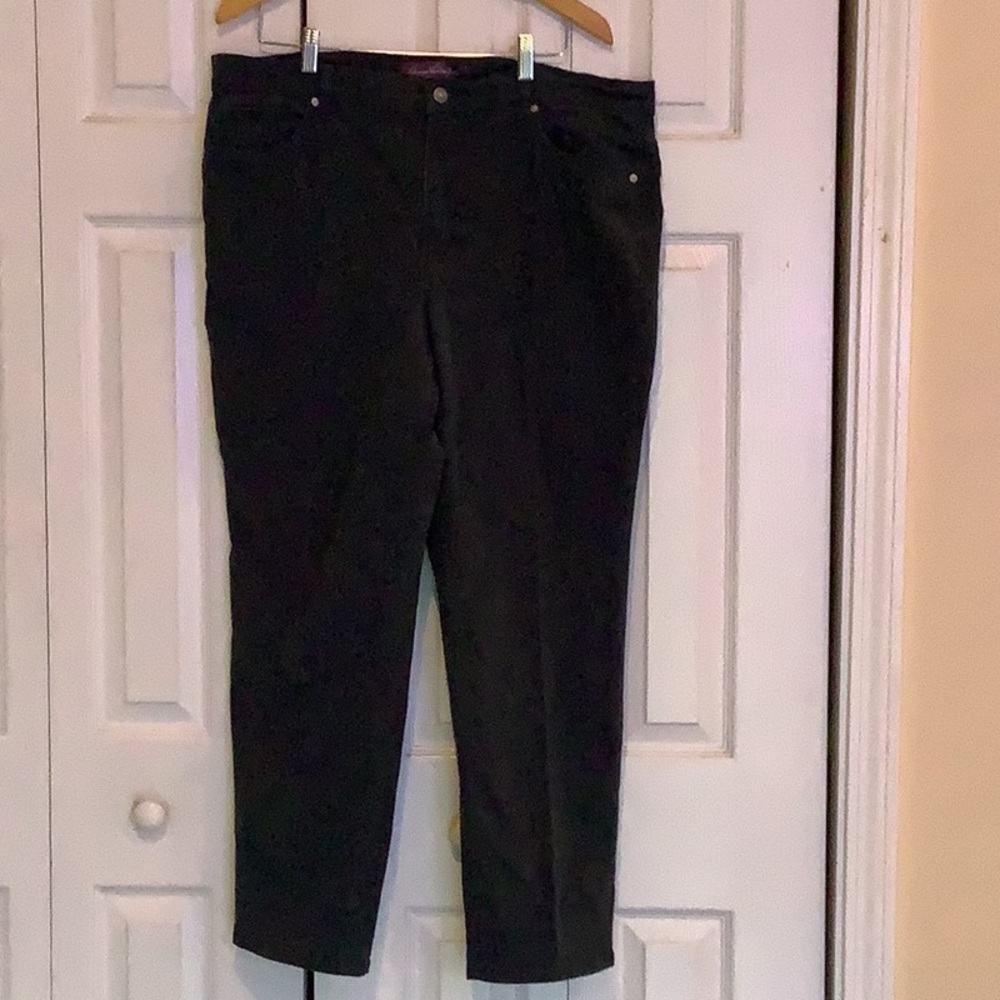 Gloria Vanderbilt charcoal jeans size 18W